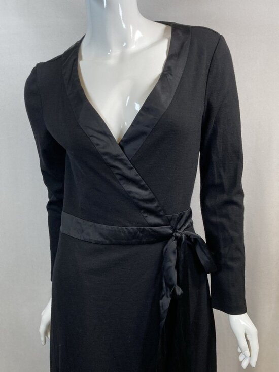 Diane Von Furstenberg Dresses & Skirts - Diane Von Furstenberg Wrap Open Back Dress Black Size 12